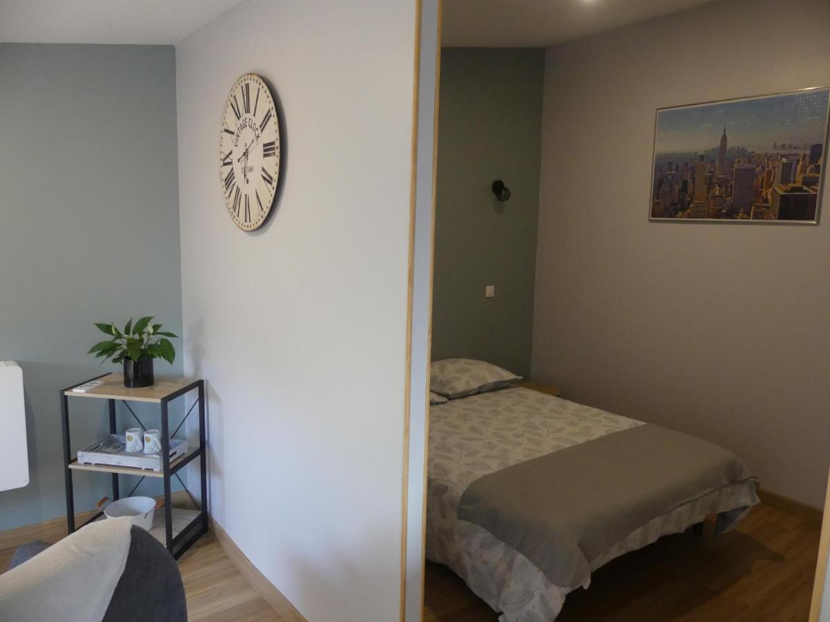 Ferienwohnung Charmant Studio 35M² Au Calme Proche Du Circuit Saint-Gervais en-Belin Exterior foto